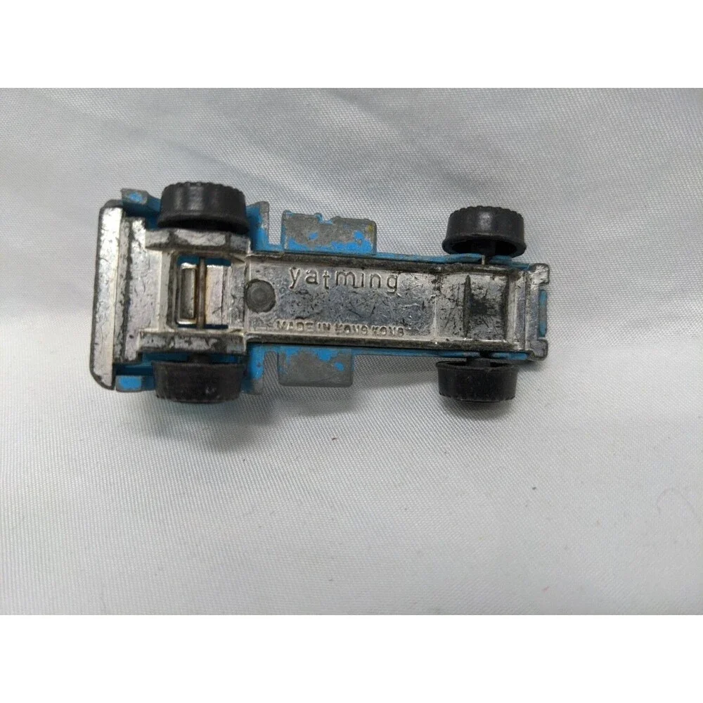 Yat Ming vintage blue